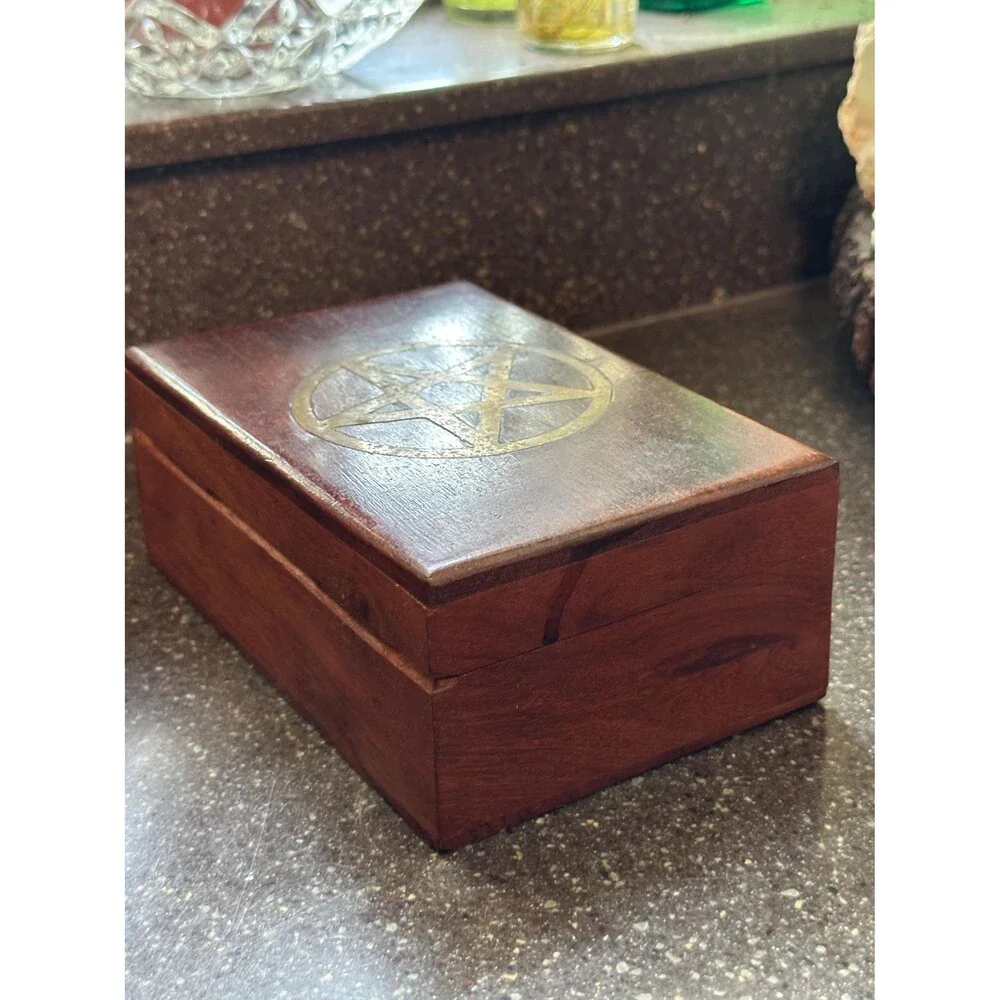 Unbranded vintage woden
